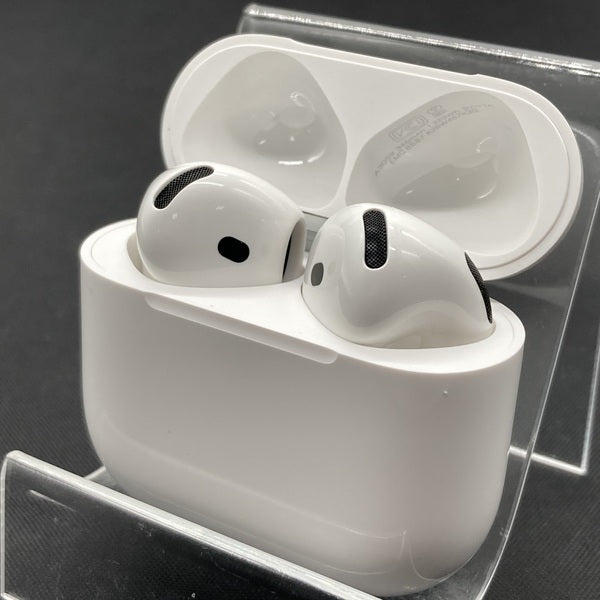 【中古】AirPods 4 MXP93J/A(アクティブノイズキャンセリング搭載)【秋葉原】