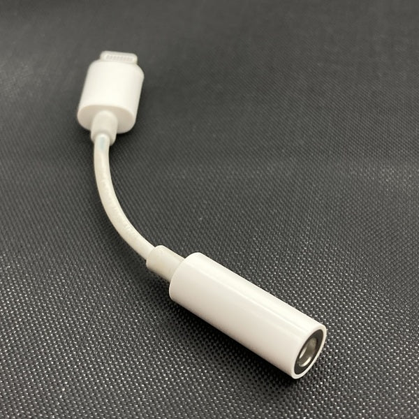 【中古】Lightning - 3.5 mmヘッドフォンジャックアダプタ【仙台】