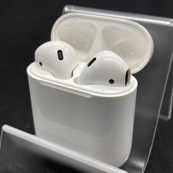 【中古】AirPods with Charging Case MV7N2J/A【名古屋】