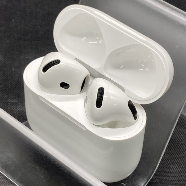 【中古】AirPods 4 MXP93J/A(アクティブノイズキャンセリング搭載)【日本橋】