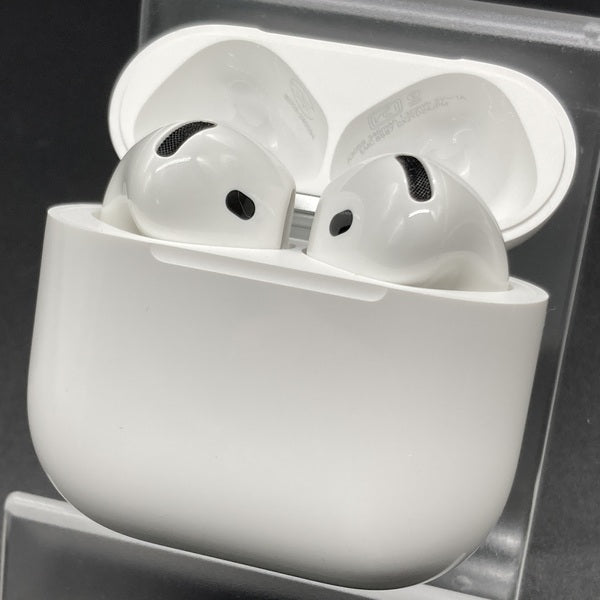 【中古】AirPods 4 MXP93J/A(アクティブノイズキャンセリング搭載)【秋葉原】