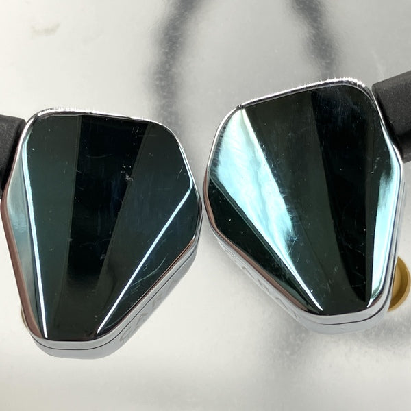 【中古】CARAT【秋葉原】