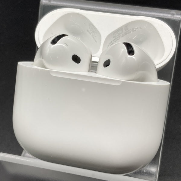 【中古】AirPods 4 MXP93J/A(アクティブノイズキャンセリング搭載)【秋葉原】