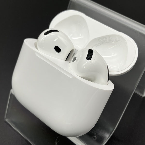 【中古】AirPods 4 MXP93J/A(アクティブノイズキャンセリング搭載)【日本橋】