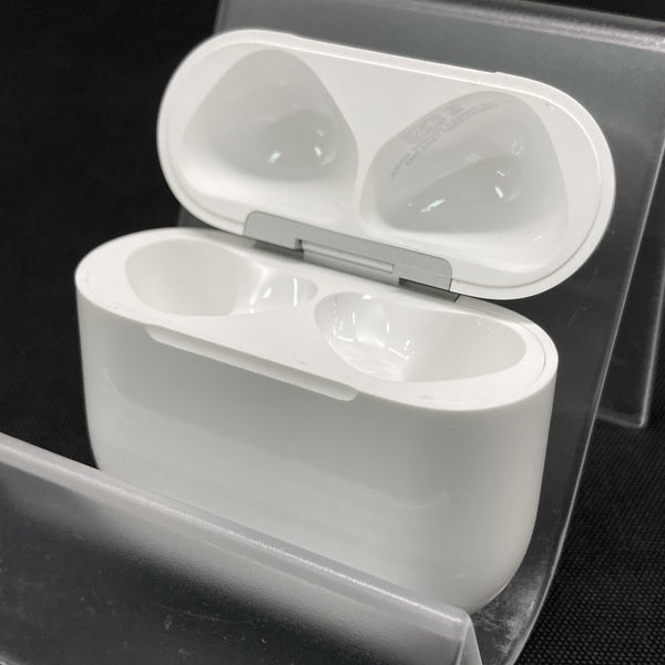 【中古】AirPods 4充電ケース【日本橋】