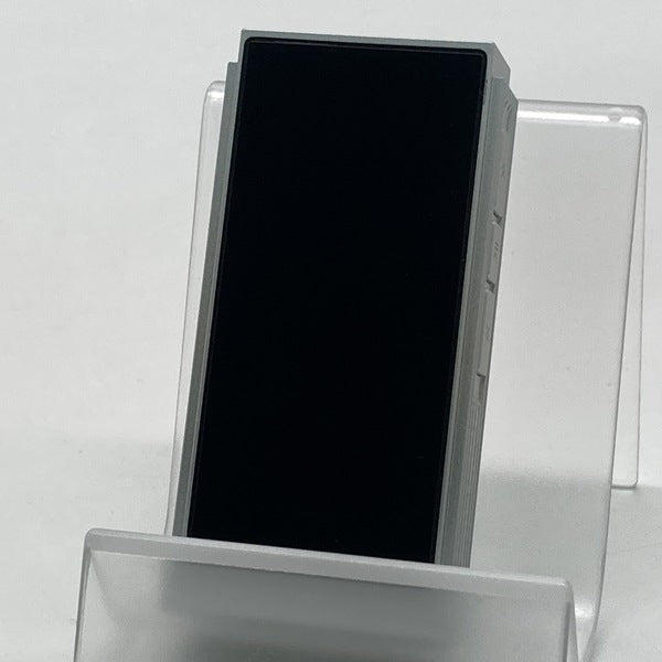 【中古】UA6 Silver【秋葉原】