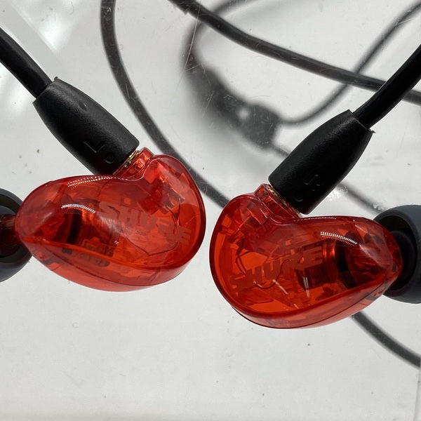 イヤホン SE215SPE-RD SHURE SE215 Special Edition SE215SPE-RD-A [レッド] 価格比較