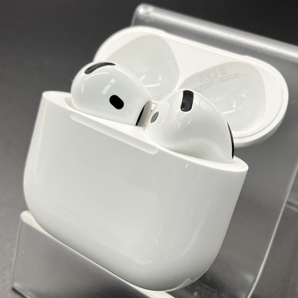 【中古】AirPods 4 MXP93J/A(アクティブノイズキャンセリング搭載)【日本橋】