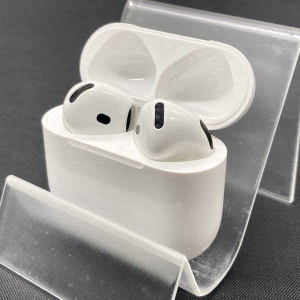 【中古】AirPods 4 MXP93J/A(アクティブノイズキャンセリング搭載)【秋葉原】