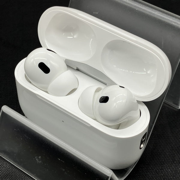 Apple AirPods Pro 第二世代 中古美品 MagSafe充電ケース Apple 【中古】AirPods Pro (第2世代) MagSafe充電ケース(USB-C