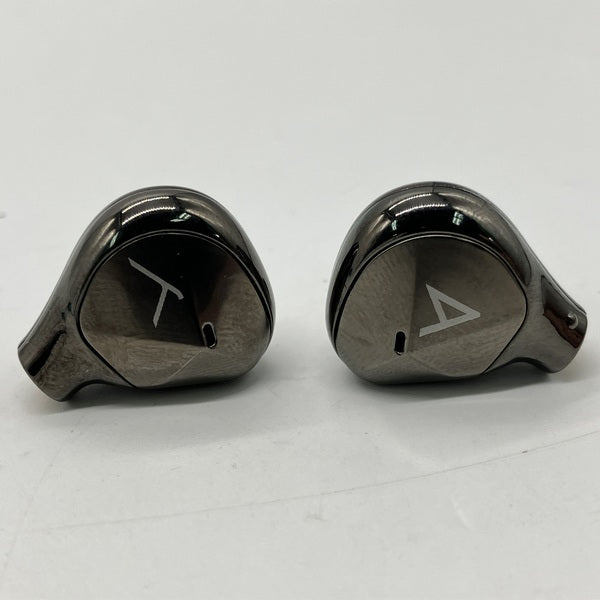 【中古】AK T9iE 【AK-T9IE】(ケーブル欠品)【秋葉原】