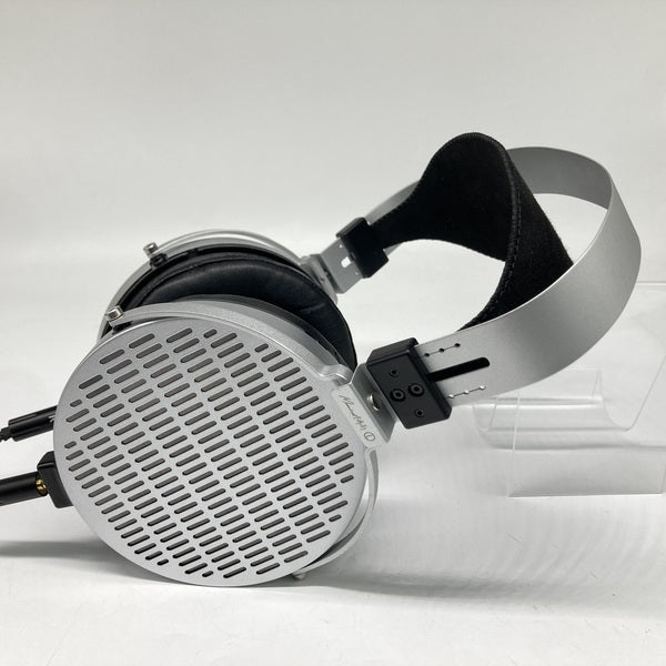 水月雨 (moondrop) 大都会 COSMO Moondrop | 水月雨 (MOONDROP