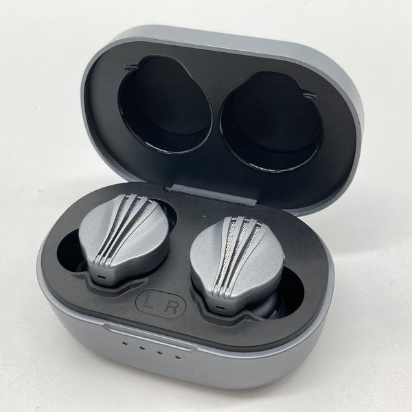 【中古】FW3 Dark Gray 【FIO-FW3-DG】【秋葉原】