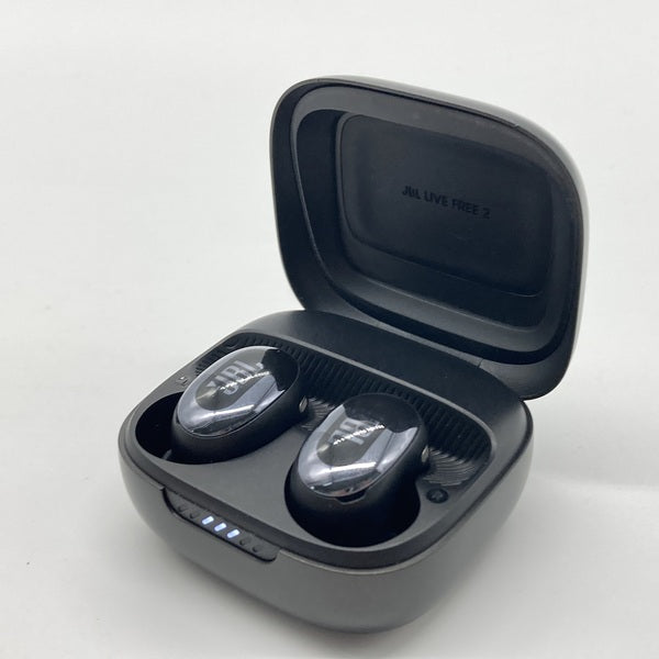 JBL LIVEFREE2 TWS ワイヤレスイヤホン ブラック　中古美品 JBL 【中古】LIVE FREE 2 ブラック【JBLLIVEFREE2TWSBLK
