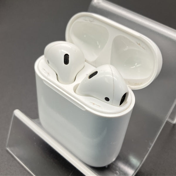 Apple AirPods 第2世代 イヤホン MV7N2J/A 本体 中古 楽天市場】【中古品】 Apple AirPods with Charging Case MV7N2J