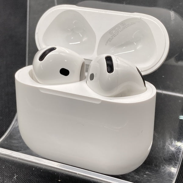 【中古】AirPods 4 MXP93J/A(アクティブノイズキャンセリング搭載)【秋葉原】