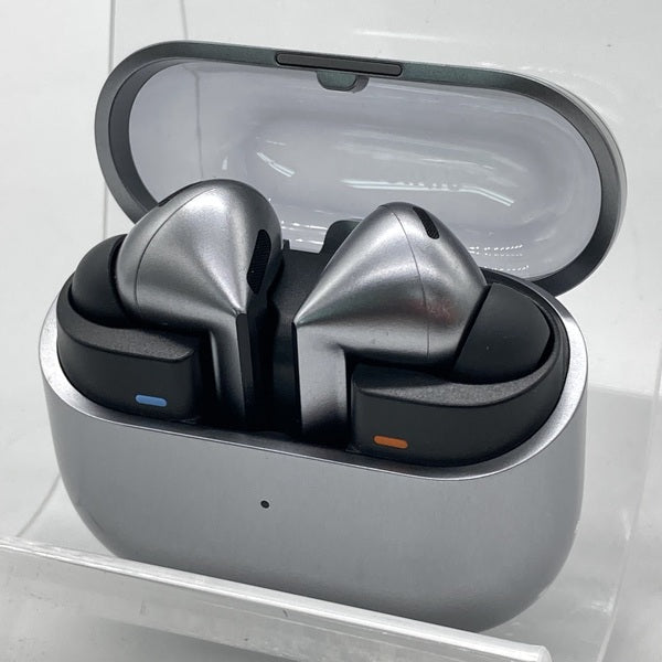 【中古】Galaxy Buds3 Pro シルバー 【SM-R630NZAAXJP】【秋葉原】