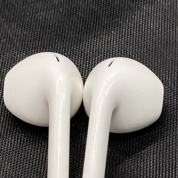 【中古】Apple EarPods with Remote and Mic【日本橋】