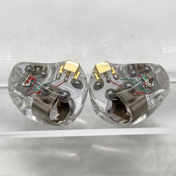 G4 Audio ARAYA+DNA1 Dracula ケーブル3種SET シングルBAとは思えない、広帯域の出音。そして中高域が美しい
