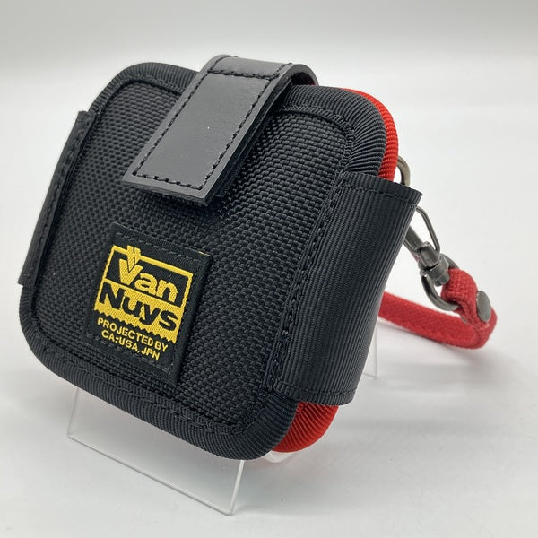 【中古】ハウジング同士の干渉を防止するイヤフォン用キャリングケース ブラック×レッド【VD843-00-04】【秋葉原】