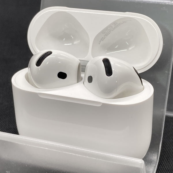 【中古】AirPods 4 MXP93J/A(アクティブノイズキャンセリング搭載)【秋葉原】