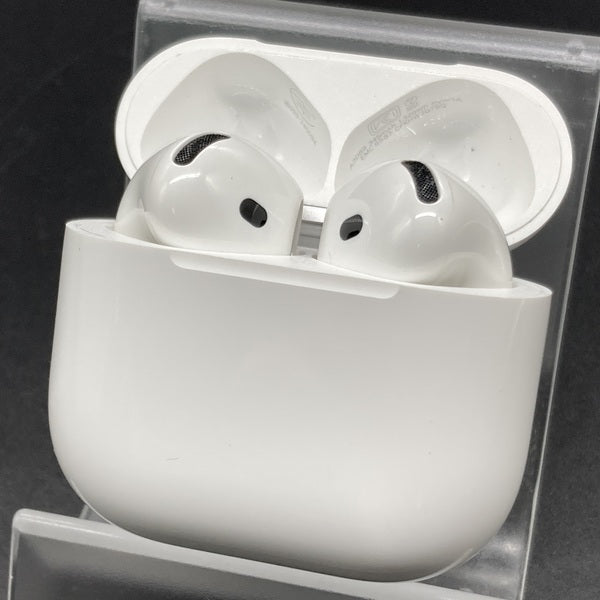 【中古】AirPods 4 MXP93J/A(アクティブノイズキャンセリング搭載)【秋葉原】