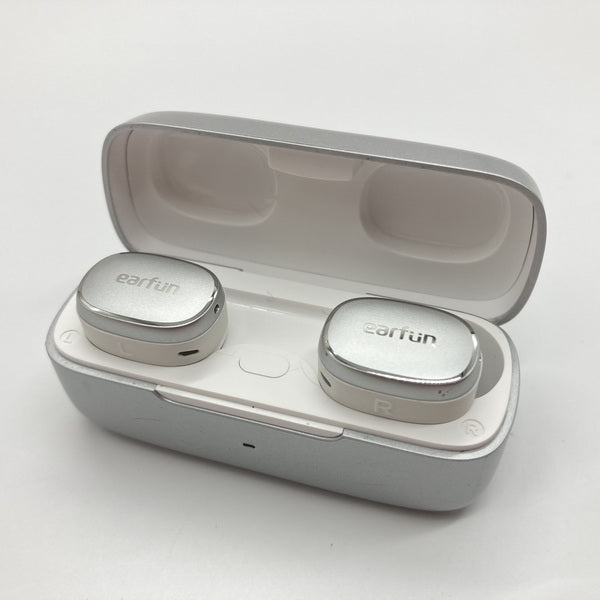【中古】EarFun Free Pro 3 SilverWhite【日本橋】