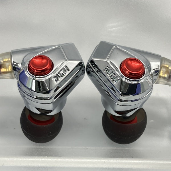 【中古】TITAN S2【秋葉原】