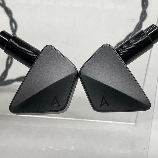 イヤホン Astell&Kern AK ZERO1 Black AK_ZERO1_Special_Edition_Black