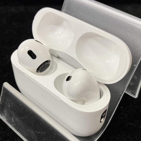 【美品】Apple AirPods Pro 第2世代 USB-C 充電ケース付き AirPods Pro（第2世代）MagSafe充電ケース（USB-C）を購入