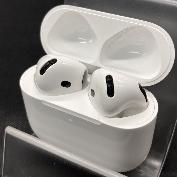 【中古】AirPods 4 MXP93J/A(アクティブノイズキャンセリング搭載)【日本橋】