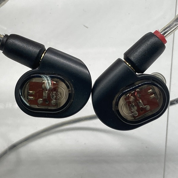 【未使用品】audio-technica ATH-E70 インイヤーヘッドフォン ATH-E70｜イヤホン：ワイヤードイヤホン｜オーディオテクニカ