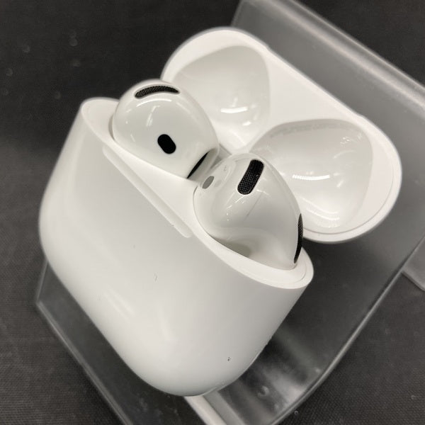 【中古】AirPods 4 MXP63J/A【日本橋】