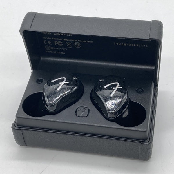 【中古】TOUR BLACK【日本橋】