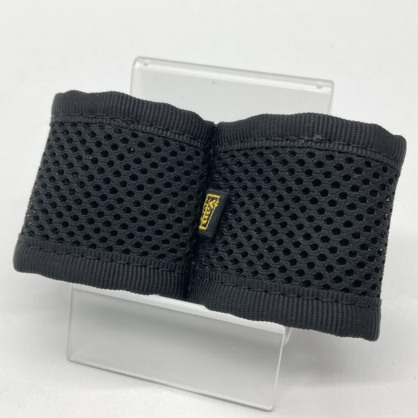 【中古】差し込むだけのハウジング保護用ふわふわツインチューブケース ブラック<イヤホンが絡まないケーブル固定用ストッパー付き>【VD608-BK】【秋葉原】
