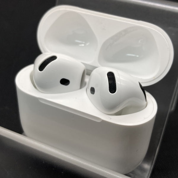 【中古】AirPods 4 MXP93J/A(アクティブノイズキャンセリング搭載)【名古屋】