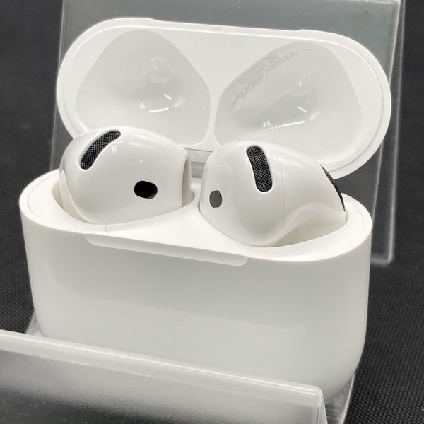 【中古】AirPods 4 MXP93J/A(アクティブノイズキャンセリング搭載)【秋葉原】