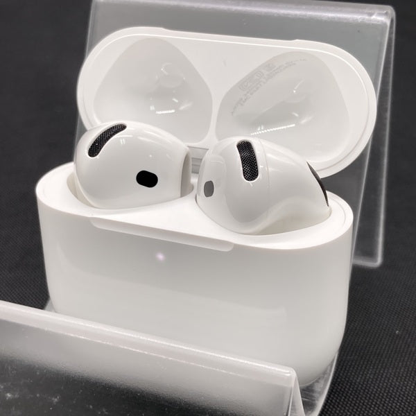 【中古】AirPods 4 MXP93J/A(アクティブノイズキャンセリング搭載)【秋葉原】