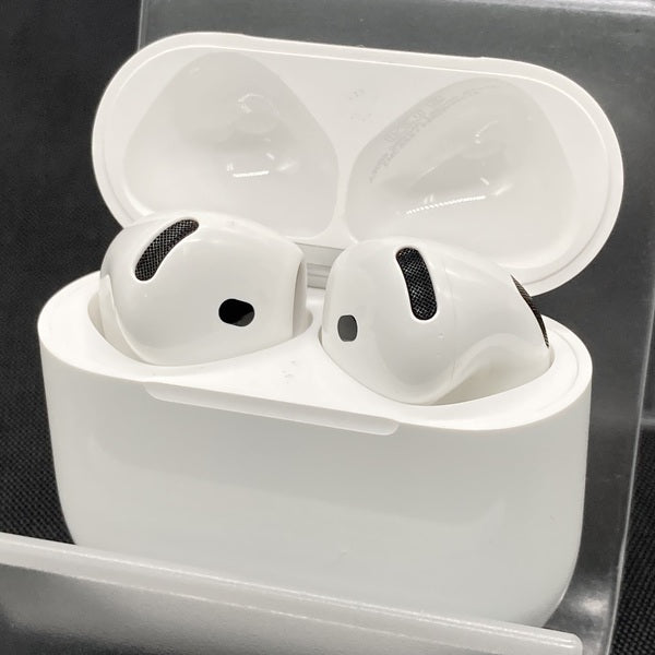 【中古】AirPods 4 MXP93J/A(アクティブノイズキャンセリング搭載)【秋葉原】