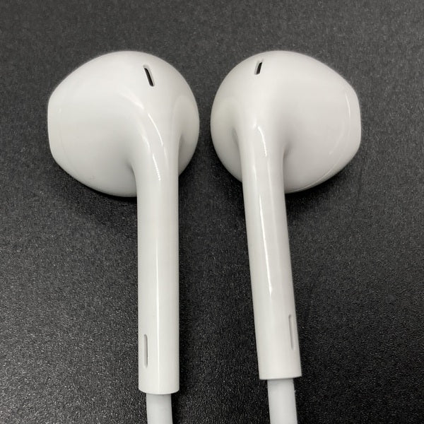 【中古】Apple EarPods with Remote and Mic【日本橋】