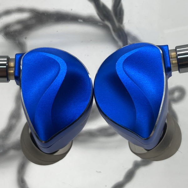 BQEYZ Winter Ultra 中古品(商品検索一覧ページ / e☆イヤホン) BQEYZ Winter Ultra 中古品(商品検索一覧ページ / e☆イヤホン)