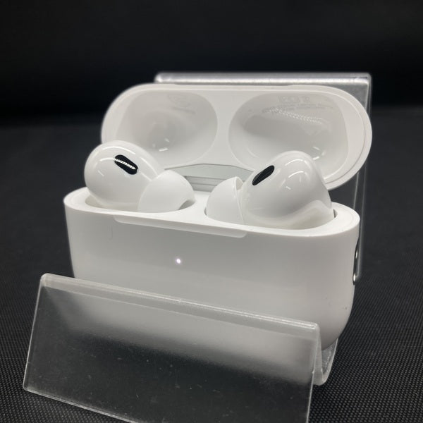 【中古】MagSafe充電ケース(USB-C)付きAirPods Pro(第2世代) MTJV3JA【秋葉原】