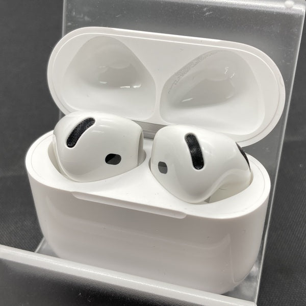 【中古】AirPods 4 MXP93J/A(アクティブノイズキャンセリング搭載)【名古屋】