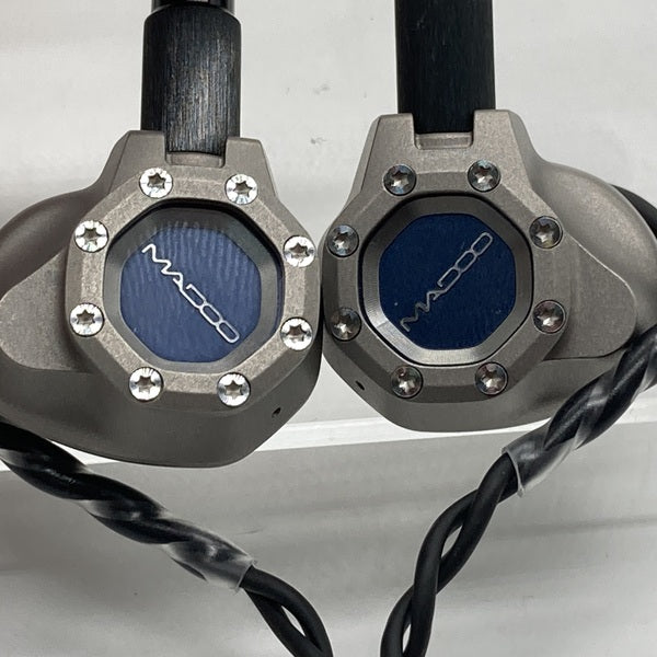 【中古】Typ821 【MDO-T821-TI】【秋葉原】