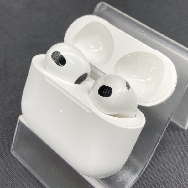 【中古】Airpods MPNY3J/A 3rd Generation Lightning充電ケース付【秋葉原】