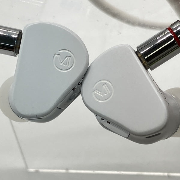 CVJ 【中古】YUKIMI【秋葉原】 – e☆イヤホン