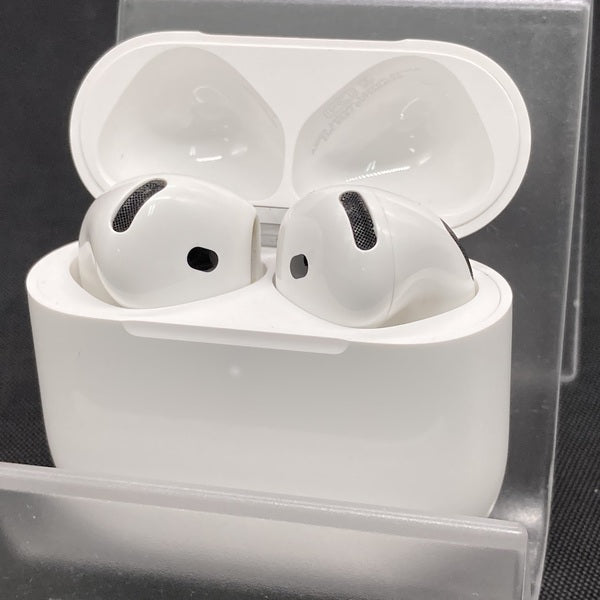 【中古】AirPods 4 MXP93J/A(アクティブノイズキャンセリング搭載)【秋葉原】