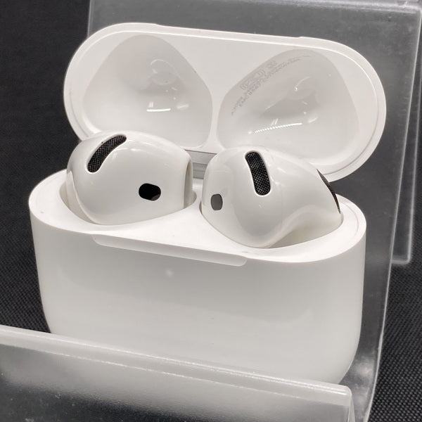 【中古】AirPods 4 MXP93J/A(アクティブノイズキャンセリング搭載)【秋葉原】