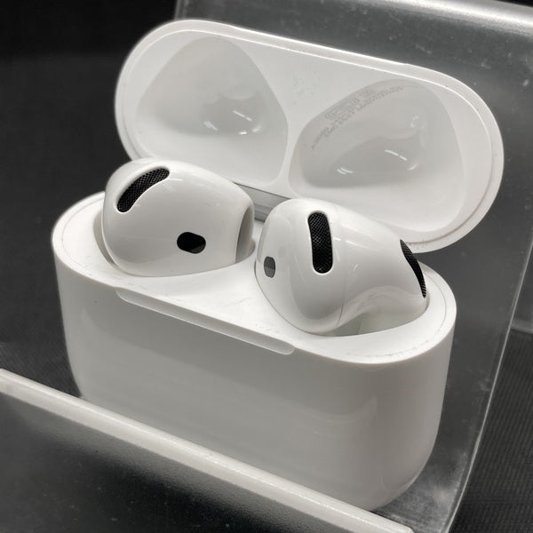 【中古】AirPods 4 MXP93J/A(アクティブノイズキャンセリング搭載)【日本橋】