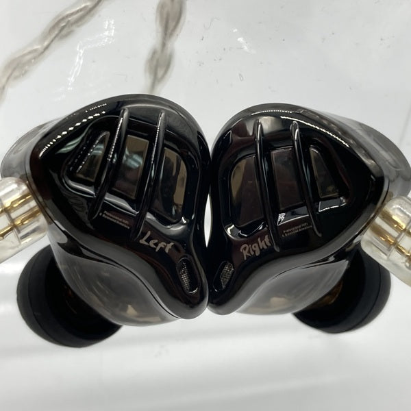 ◾️KZ ZAR◾️※新品未開封、4.4mmバランスケーブル(未使用)、ケース付 Amazon.co.jp: LINSOUL KZ ZARハイブリッド型(7BA+1DD
